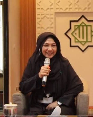 dr. Aisah Dahlan, CM.NLP., CGHt., CI